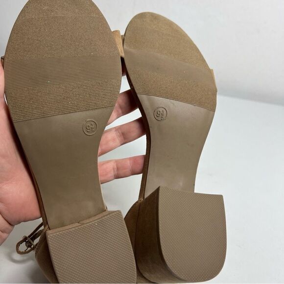Candie’s Womens Tan Faux Suede  Sandals Size 9,5 M EUC Block Heel Ankle Strap - Picture 7 of 15
